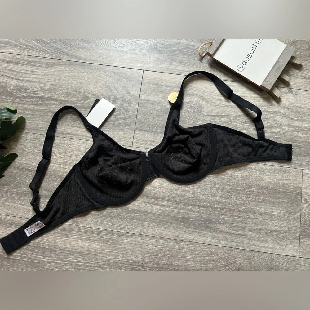 Wacoal 851205 Halo Lace Molded Underwire Stretch Lace Unlined Black Bra 36D NWT!